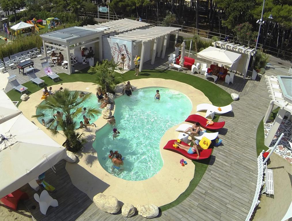 Hotel Doge Alba Adriatica Ngoại thất bức ảnh