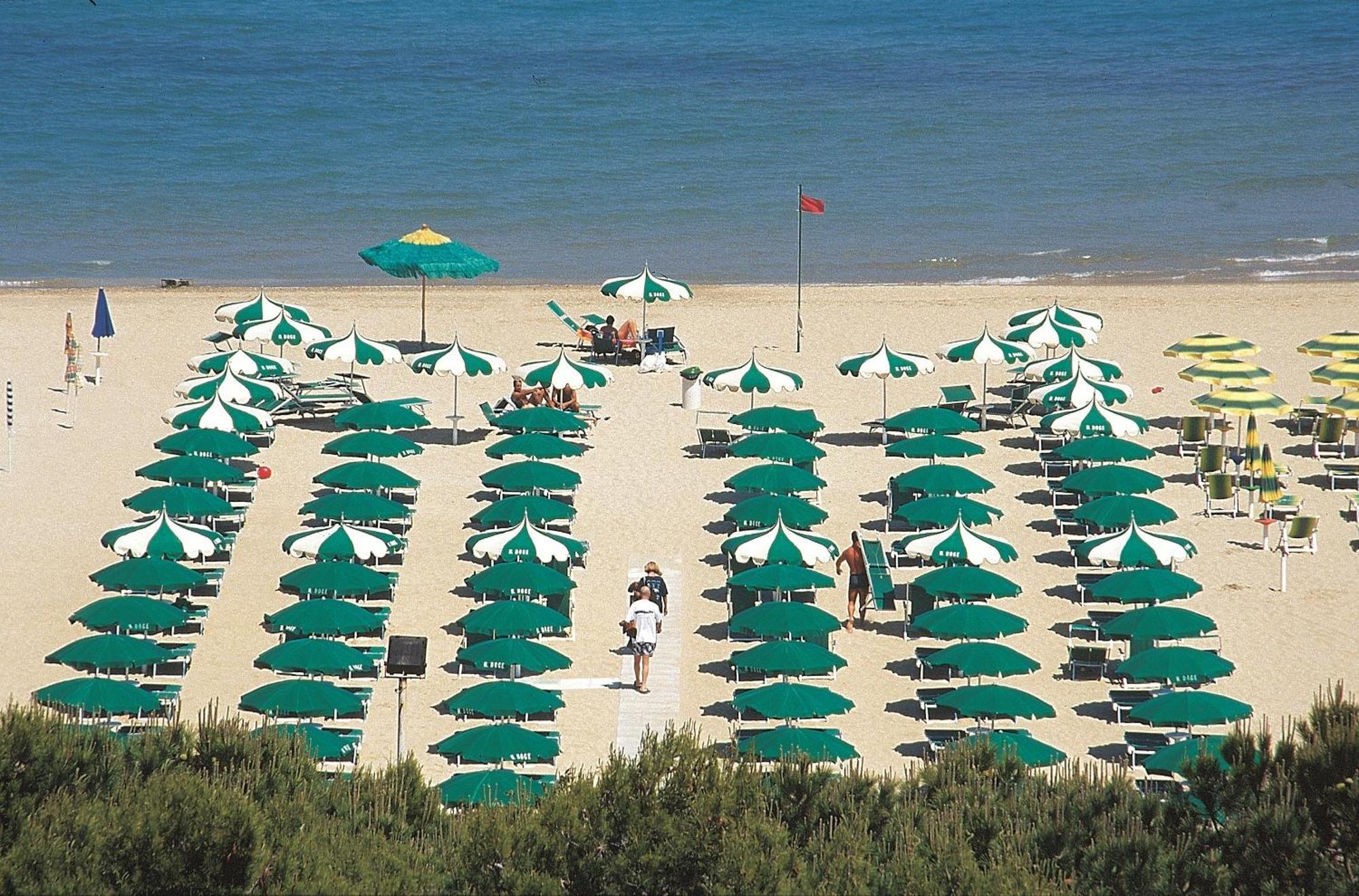Hotel Doge Alba Adriatica Ngoại thất bức ảnh