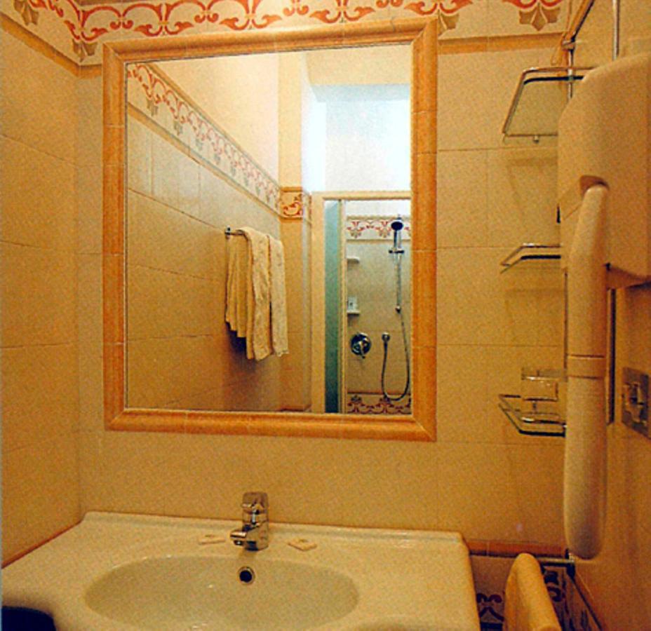 Hotel Doge Alba Adriatica Ngoại thất bức ảnh